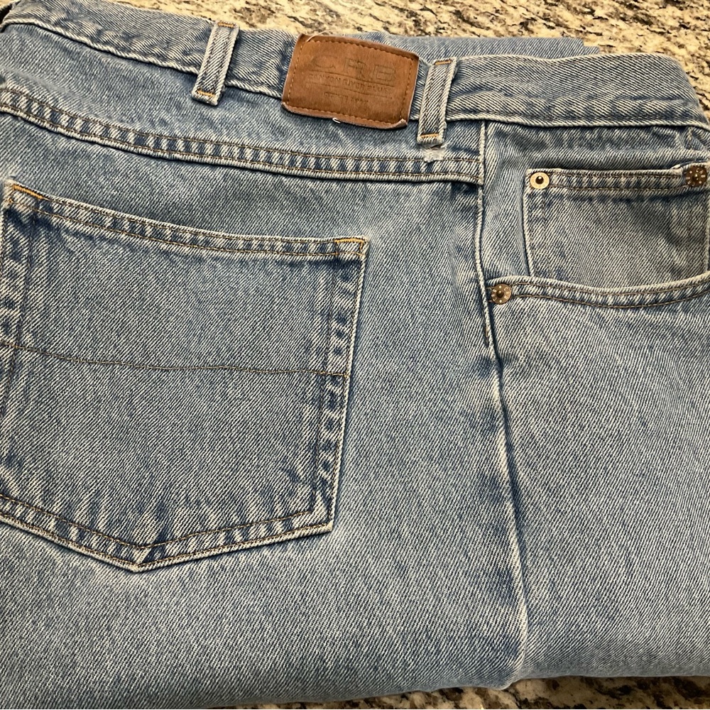 Canyon River Blues Relaxed Blue Jeans with Classic Twill Weave